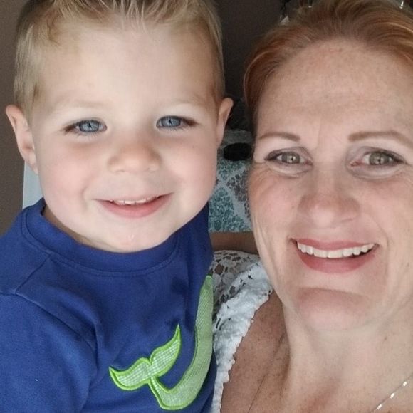 Meet your Posher, Michelle - Picture 1 of 1